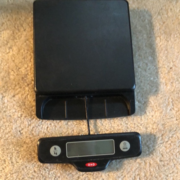 The OXO SoftWorks 5lb. Food Scale is a 5-pound capacity. - Picture 4 of 4
